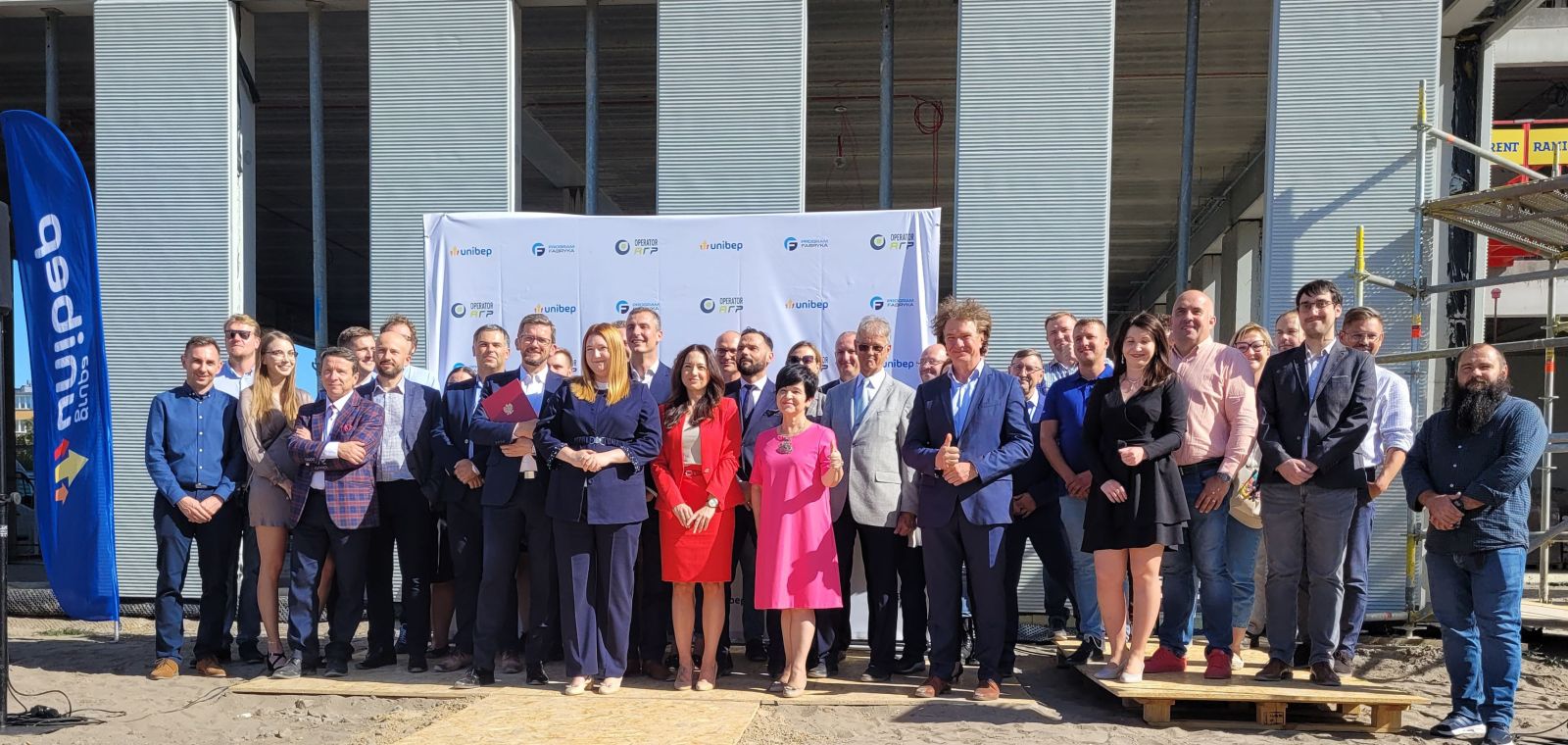 Wiecha zawisła nad Tertio Ponte we Włocławku